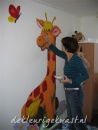 Een leuke giraffe voor een babykamer.